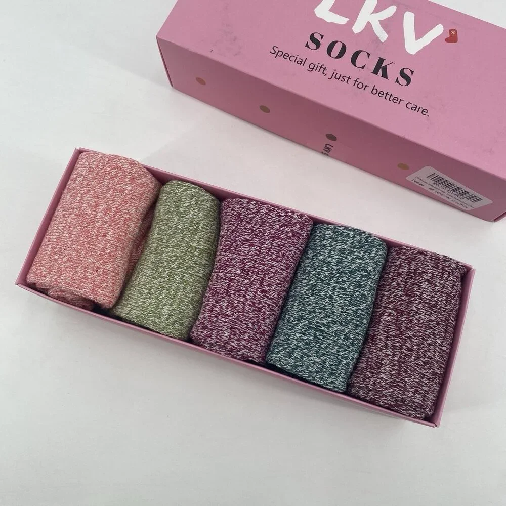 Women's OS Multicolored Soft 5 Pack Socks New giftable